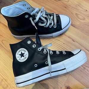 Womens 7.5 black leather high top converse